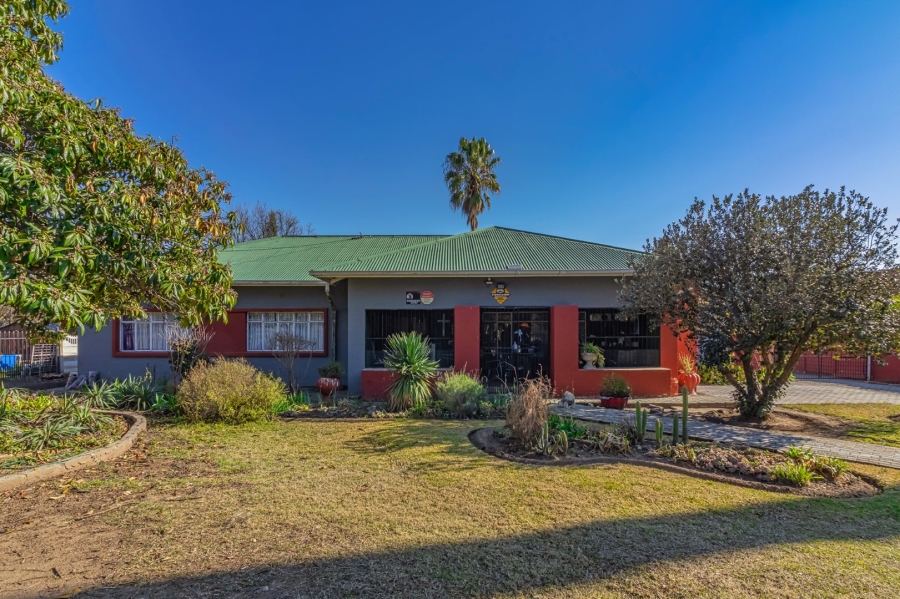 4 Bedroom Property for Sale in Suidrand Free State